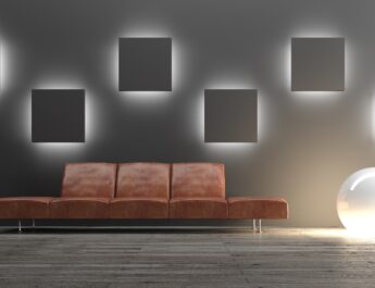 Dunkle Wand mit LED-Lichtelementen | Mooswand